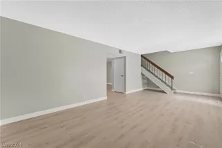 Photo #6: 2588047 Listing 