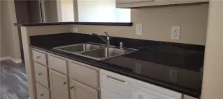 Photo #3: 2588055 Listing 