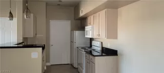 Photo #4: 2588055 Listing 