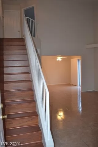Photo #2: 2588088 Listing 