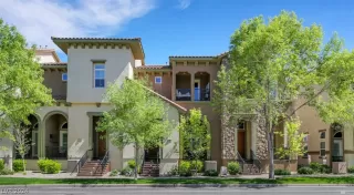 Photo #1: 2588094 Listing