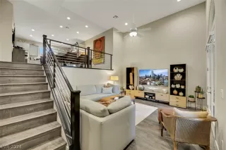 Photo #6: 2588094 Listing