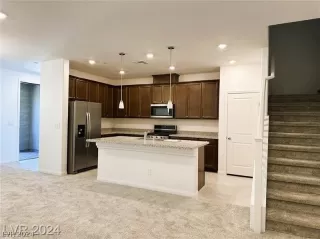 Photo #5: 2588139 Listing 