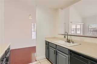 Photo #4: 2588164 Listing 