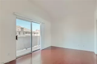 Photo #5: 2588164 Listing 