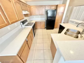 Photo #6: 2588181 Listing 