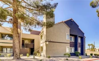 Photo #2: 2588188 Listing 