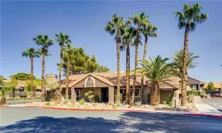 Photo #3: 2588188 Listing 