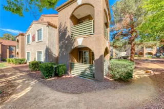 Photo #3: 2588200 Listing