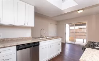 Photo #5: 2588244 Listing 