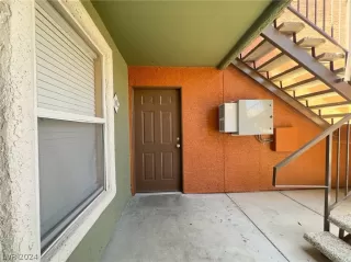 Photo #1: 2588261 Listing 