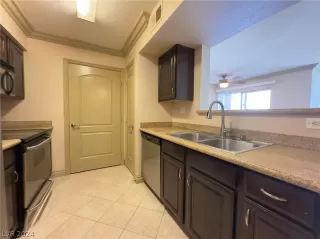 Photo #6: 2588261 Listing 