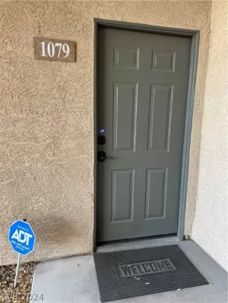 Photo #4: 2588274 Listing