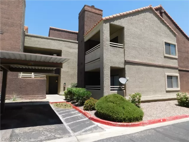 MLS: 2588284 Condo For Sale