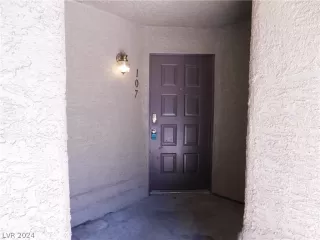 Photo #2: 2588284 Listing 