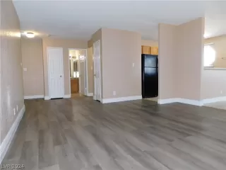 Photo #6: 2588284 Listing 