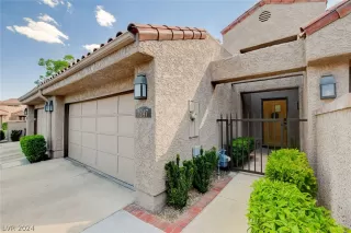 Photo #4: 2588326 Listing