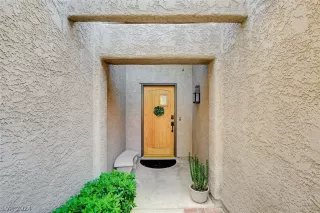 Photo #5: 2588326 Listing