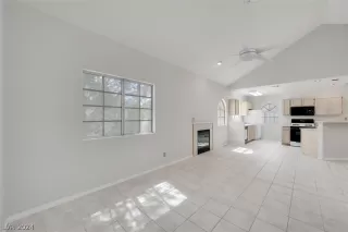 Photo #6: 2588332 Listing