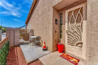 Photo #5: 2588376 Listing 