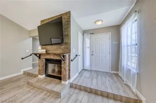 Photo #5: 2588386 Listing