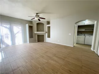 Photo #1: 2588395 Listing 