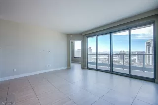 Photo #5: 2588439 Listing