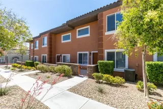 Photo #2: 2588445 Listing 