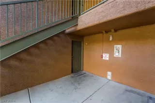 Photo #2: 2588455 Listing 