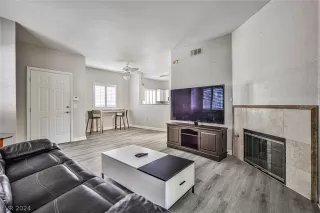 Photo #2: 2588472 Listing