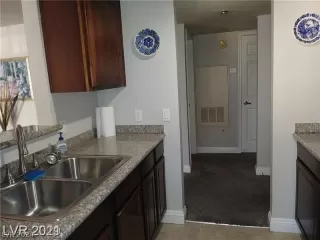 Photo #6: 2588514 Listing