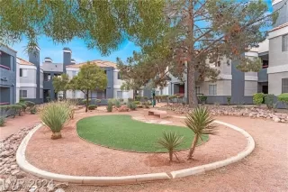 Photo #5: 2588548 Listing 