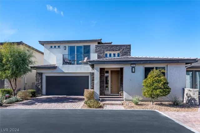 MLS: 2588567 Condo For Sale