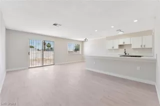 Photo #5: 2588568 Listing 