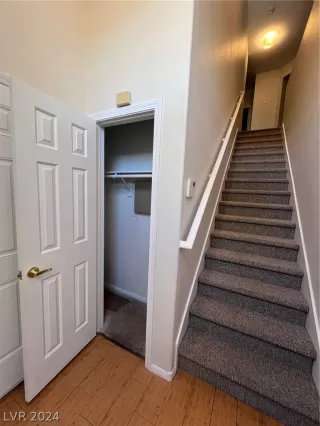 Photo #5: 2588577 Listing 