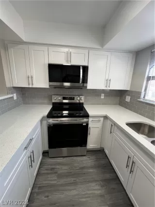 Photo #3: 2588602 Listing 