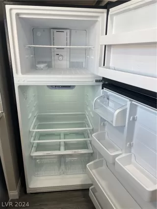 Photo #5: 2588602 Listing 