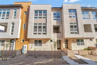 Photo #2: 2588604 Listing