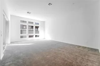 Photo #6: 2588604 Listing