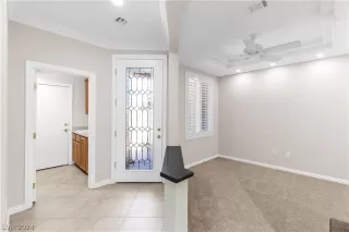 Photo #5: 2588617 Listing