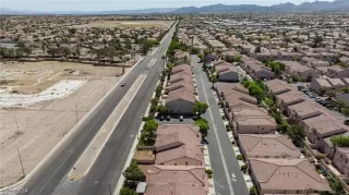 Photo #1: 2588631 Listing 