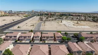 Photo #3: 2588631 Listing 