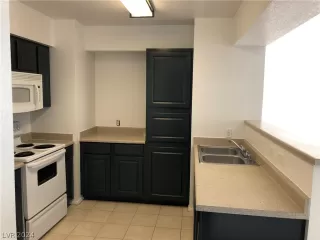 Photo #6: 2588644 Listing 