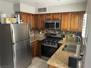 Photo #5: 2588655 Listing 