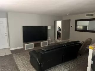 Photo #6: 2588655 Listing 