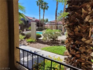 Photo #1: 2588657 Listing 