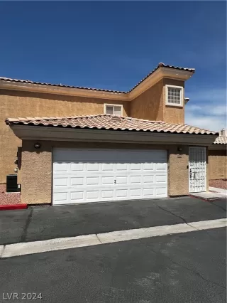 Photo #1: 2588658 Listing 