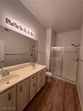 Photo #2: 2588680 Listing 