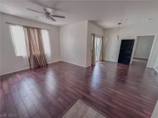 Photo #1: 2588740 Listing 