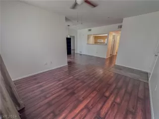 Photo #2: 2588740 Listing 